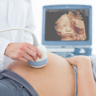 Suivi de grossesse: à quoi sert le monitoring foetal ?